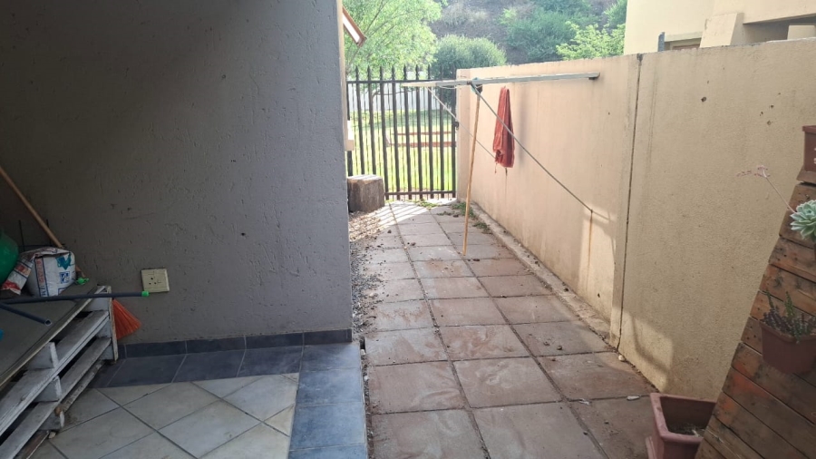 2 Bedroom Property for Sale in Waterval East North West